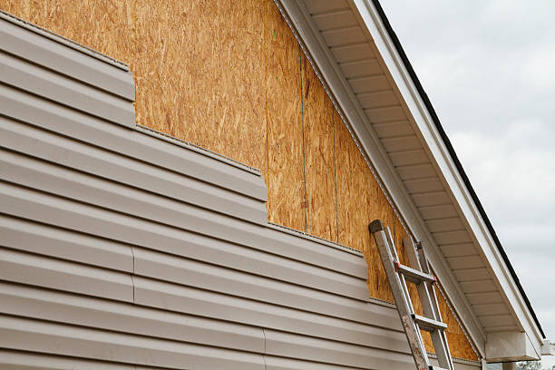 24/7 Emergency Siding experts in Urbana, IL